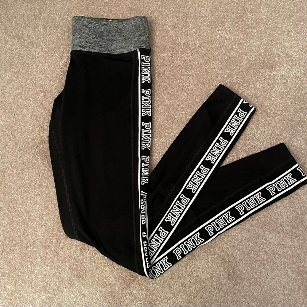 PINK Victoria Secret- Pink Logo Work Out Leggings- SIZE XS